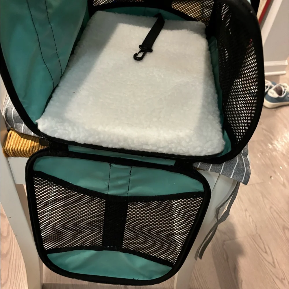 CAT CARRIER med size